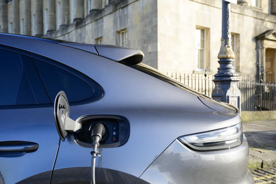 Детали экстерьера Porsche Cayenne E-Hybrid Coupe 2019 года  (UK) (фото 19 из 33)